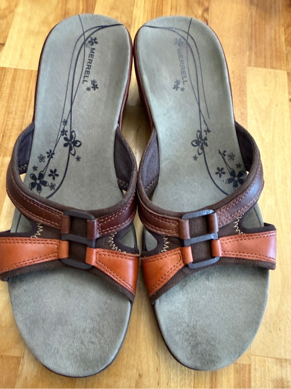 Merrell Women's Two-Tone Brown and Tan Leather Slide Sandals